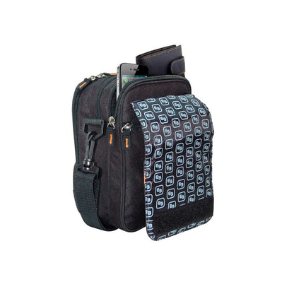 Thermotasche mit Frontfach, schwarzer Korpus und blau gemustertes Außenseitenteil