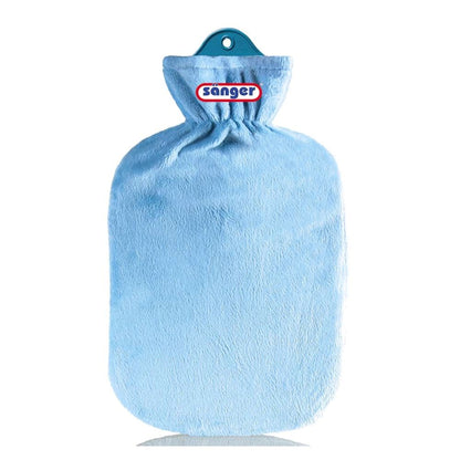 Gummi-Wärmflasche mit Flauschbezug in Hellblau, gerüschter Hals mit Zugband und Öse