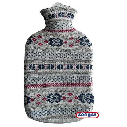 Gummi-Wärmflasche mit Strickbezug, hellgrau mit Blumen- und Schneeflockenmotiven