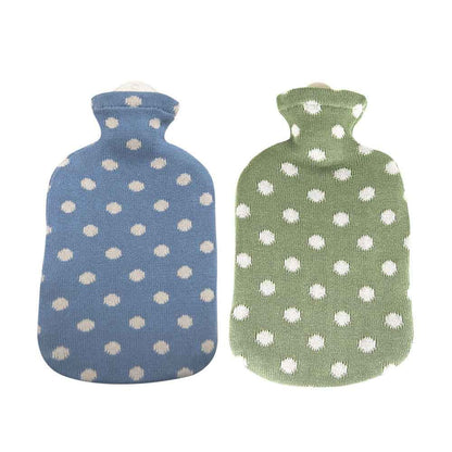 Wärmflasche 2 l mit Strickbezug und Punkten, blau/maigrün