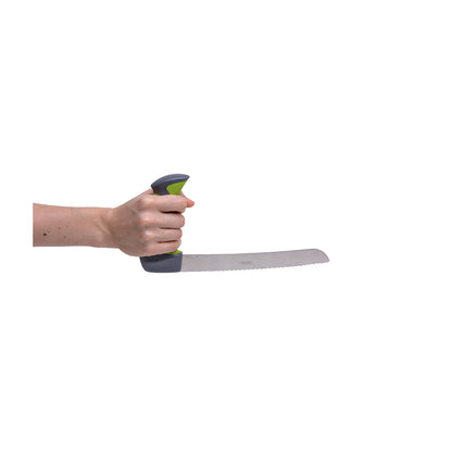 Sundo EASI-GRIP Brotmesser mit grau-grünem Griff und langer Klinge, in Hand gehalten